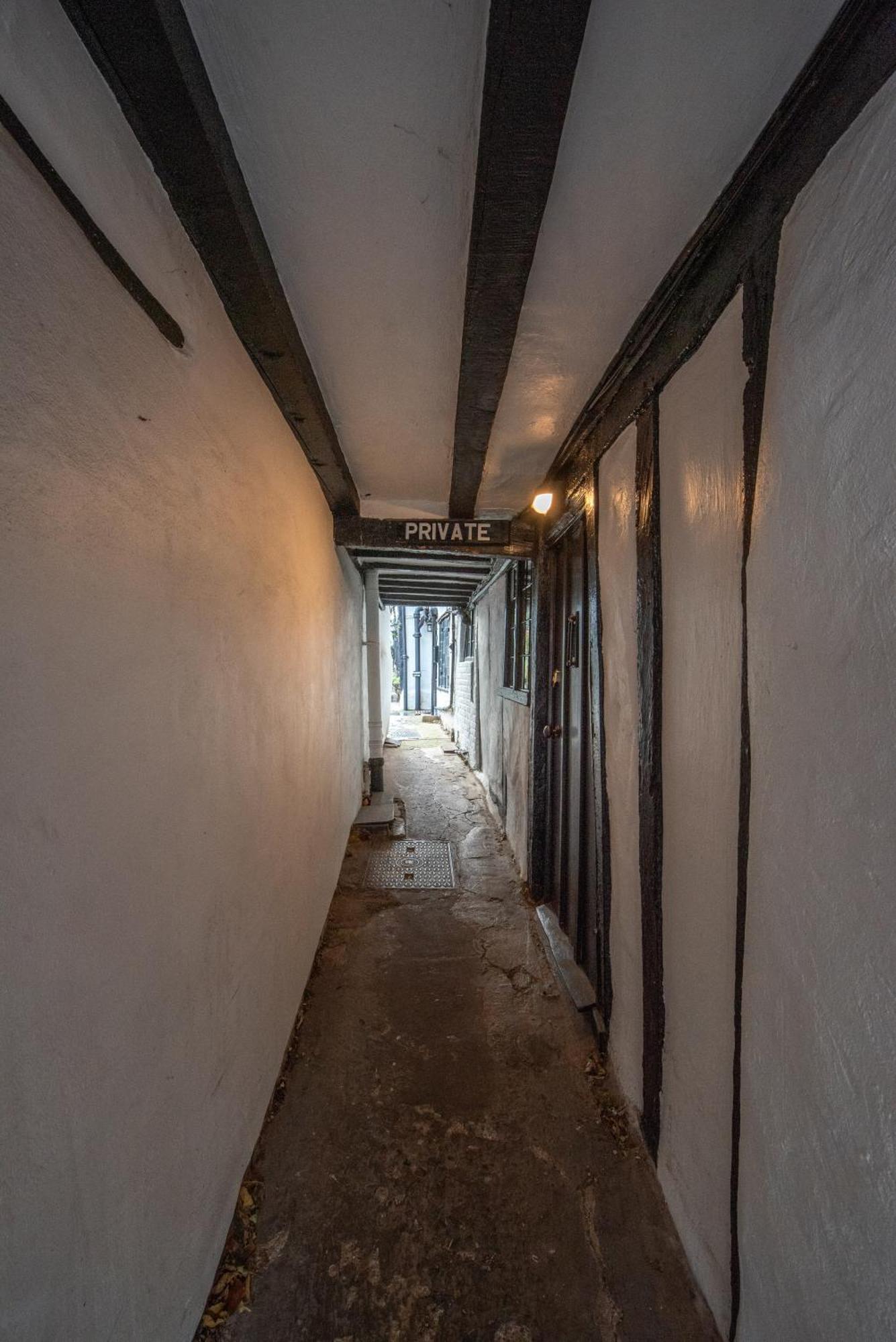15Th Century Tiny Character Cottage-Henley Centre Exterior foto